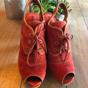 Giani Bernini pillow effect heels sz 8